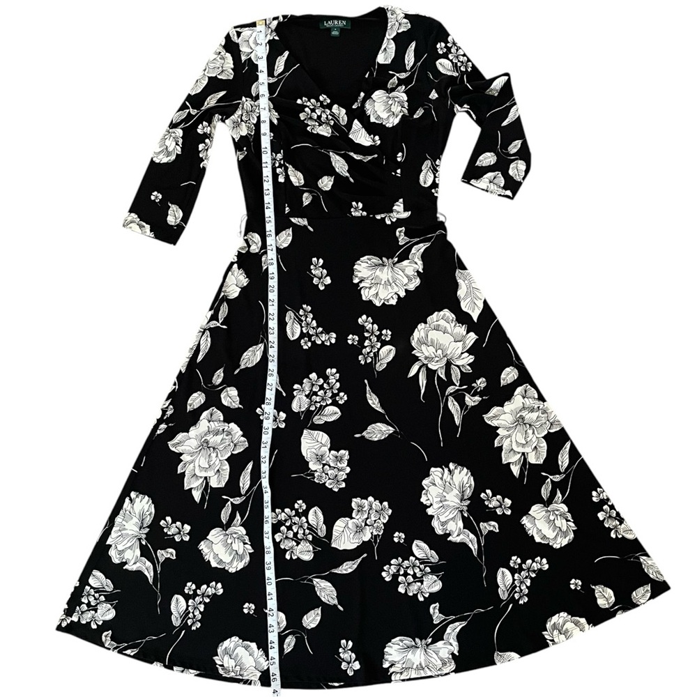 Lauren Ralph Lauren Floral-Print Midi Surplice Dress Black and White Sz: 4 NWT - Picture 13 of 15